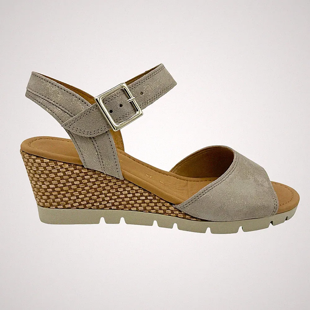 Gabor Sandalette weiche hellgoldoptik Veloursleder Jute Keilabsatz 22.042 Nieve