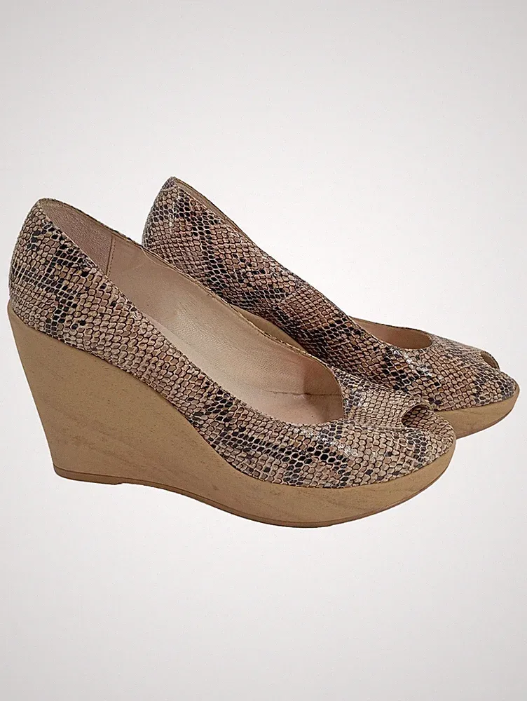 Gadea Damen Pumps Peeptoe Gr. 38 Mehrfarbig Tierdruck Keilabsatz
