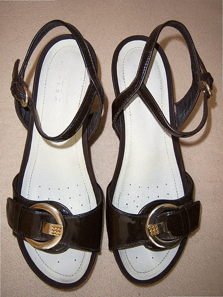 keilabsatz sandalen damen braun