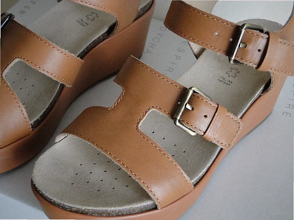 GEOX Echt LEDER Sandale braun - mit Riemchen und Plateau - neuwertig