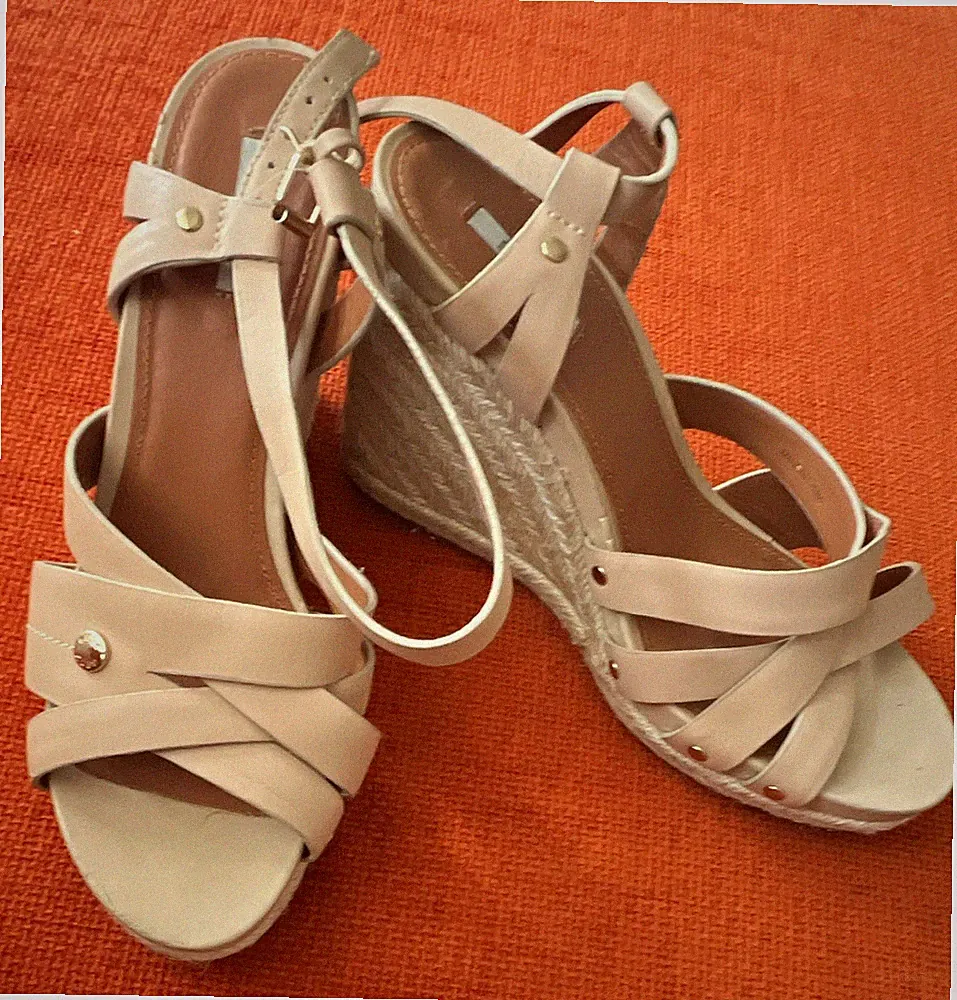 Geox Respira Damen Sandalen EU 39 Beige Leder Riemchen Keilabsatz Schnalle