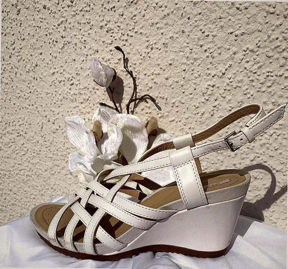 GEOX RESPIRA Lack Leder Riemchen Wedges Keilabsatz Sandalen weiss Gr. 37 NEU