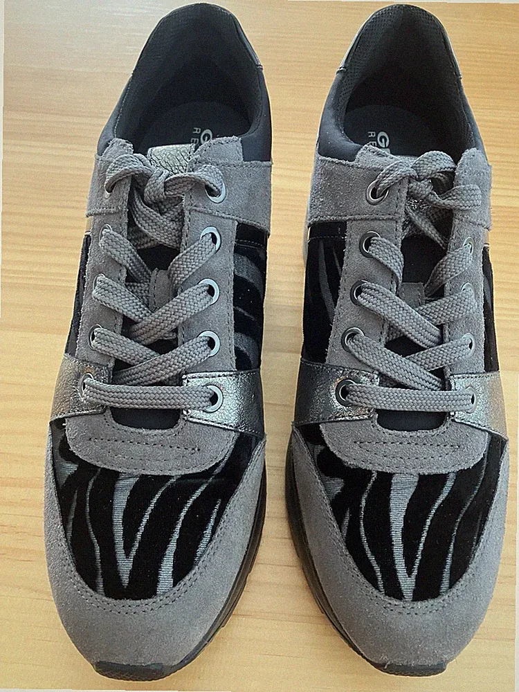 Geox Respira Sneaker Keilabsatz Leder Schwarz/grau, Gr.39 Neu