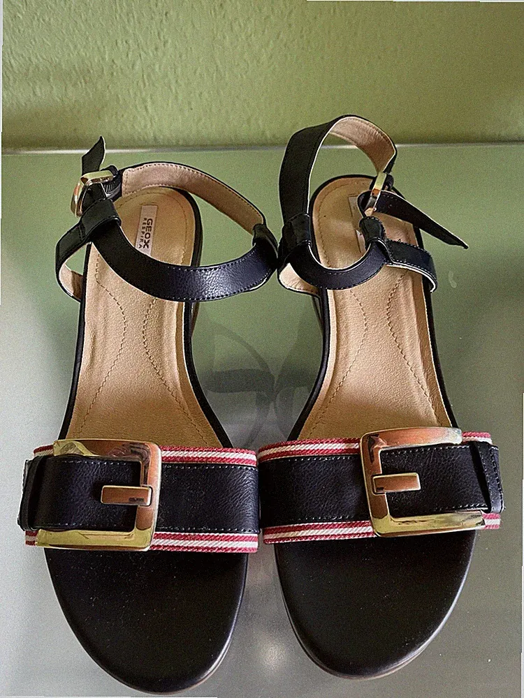 GEOX Sandalette Marykarmen Keilabsatz atmungsaktive Sohle Gr. 39 Neu