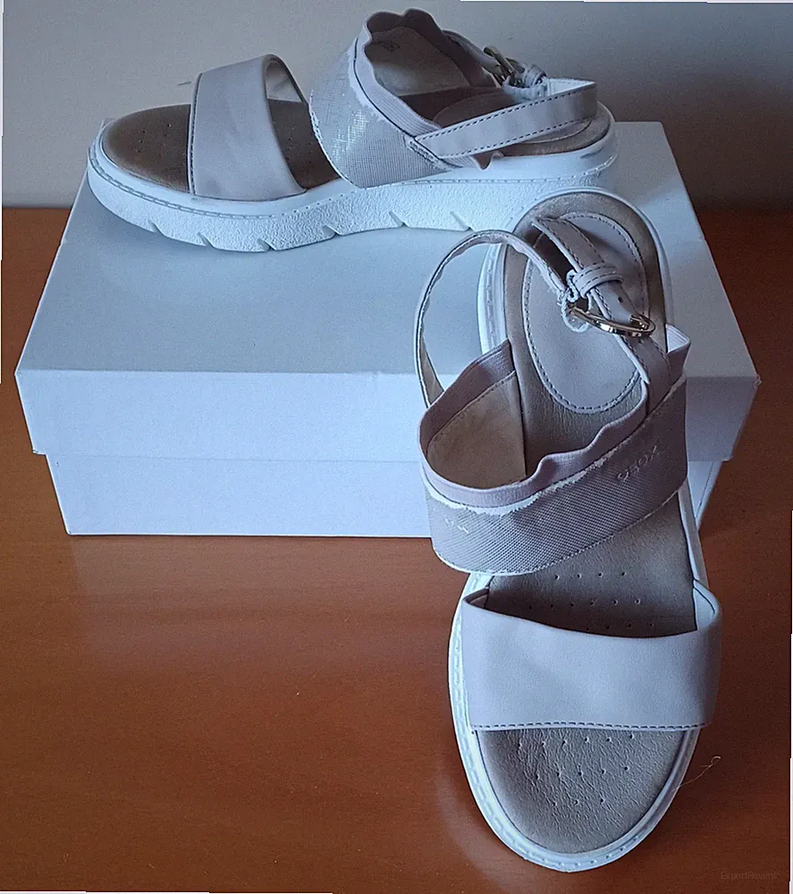 Geox Tamas C D92DLC Damen/Mädchen Sandalen. Größe 36. beige