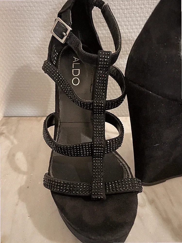Gern getragene Sandaletten von Aldo- High Heels 37 - Schwarz Plateau Keil Wedges