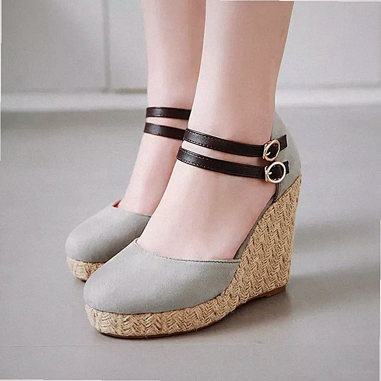 geschlossene Sandalen Keilabsatz 11 cm Plateau grau Espadrilles Kunstleder
