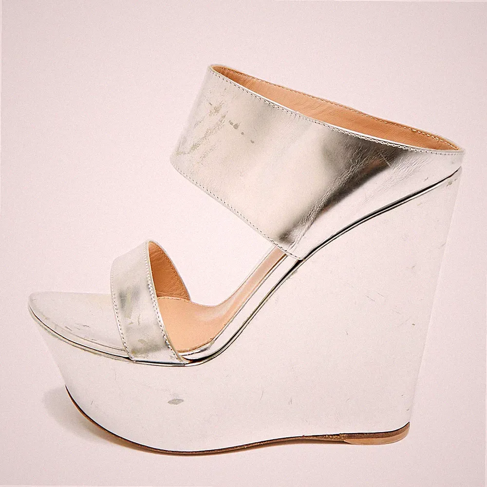 Gianvito Rossi Gr. 36 Silber Leder Plateau Keilabsatz Sandalen