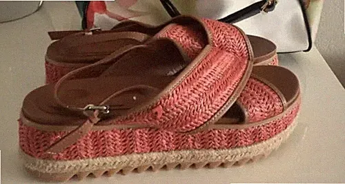 Gr.41 Gioseppo Damen Sandalen Keilabsatz Faux-Velours-Neu Ohne Karton aus Stroh