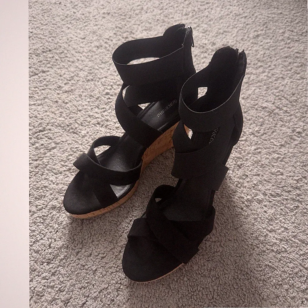 Graceland Damen Riemchen Sandalen Schwarz Synthetik Keilabsatz Reißverschluss 38