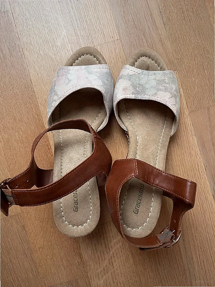 Graceland Keilabsatz-Sandalen – Gr. 38 – beige/braun