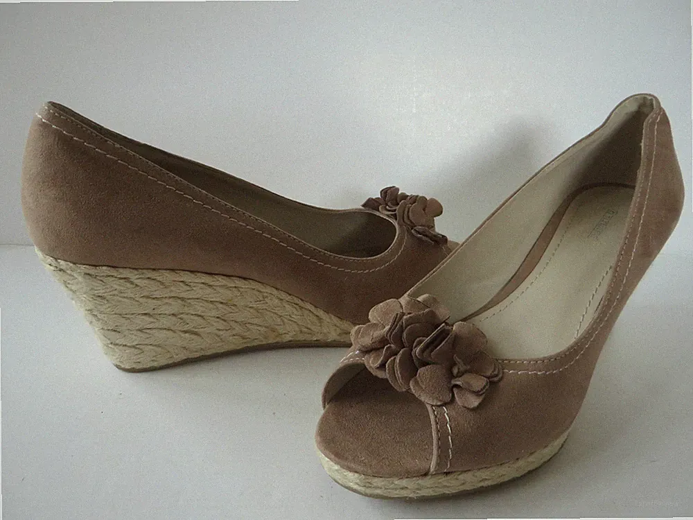 GRACELAND # schöne WEDGES Gr. 41 braun Keilabsatz Damen Schuhe Pumps Sandalen