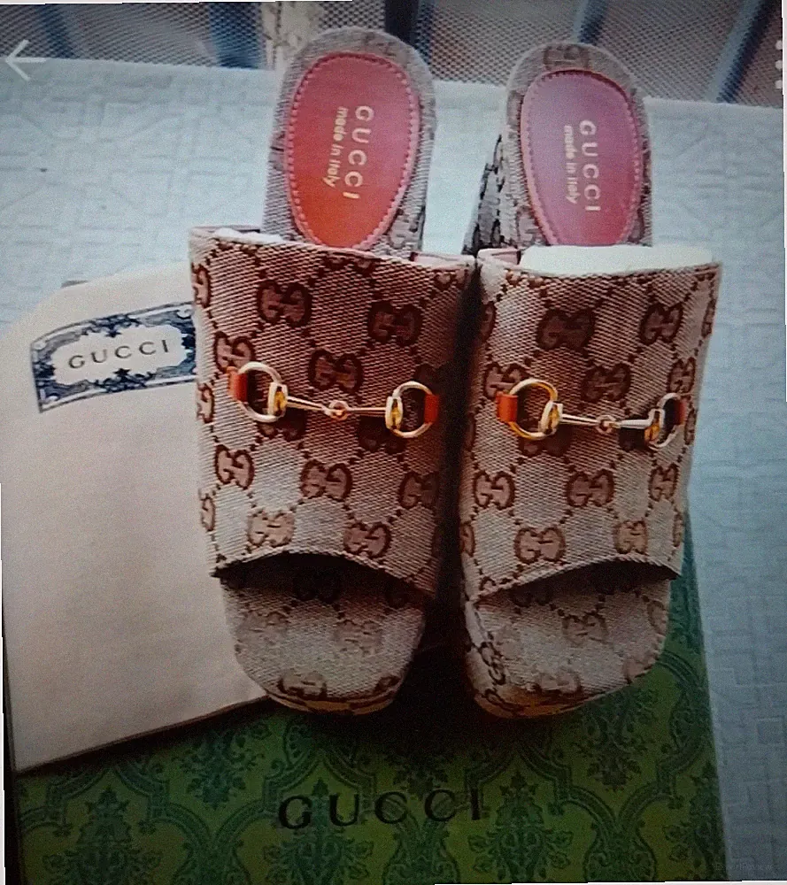 Gucci Canvas Keilabsatz