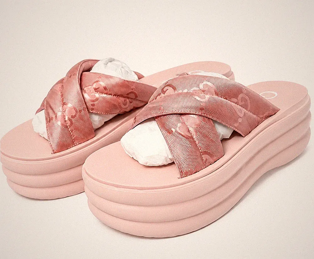 Gucci Damen Sliders Interlocking GG Gummi Rosa Plateau Sandalen Gr. 9UK/EU42