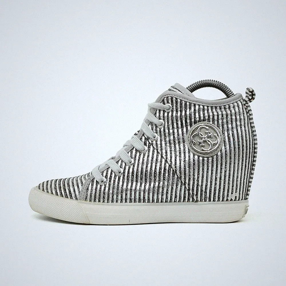 Guess Damen FLJLL3FAM12 Sneaker Silber Synthetik High-Top mit Keilabsatz EU 36