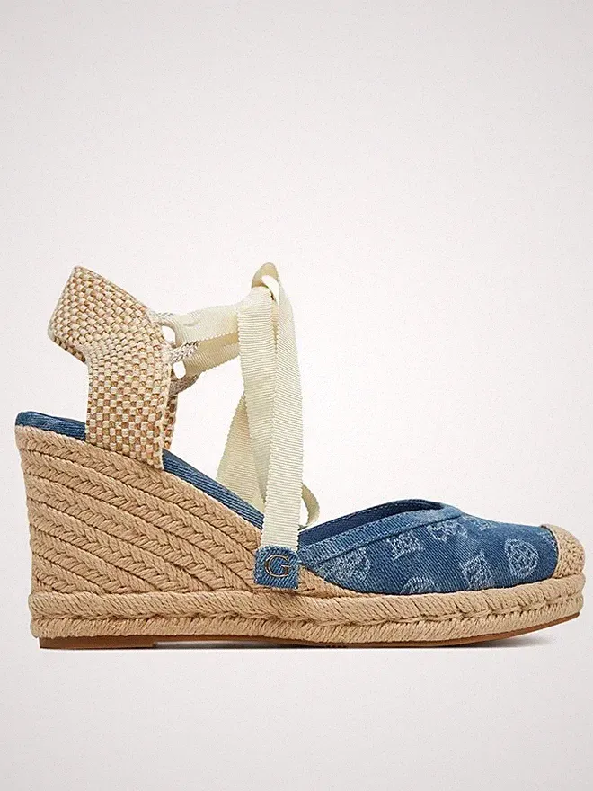 GUESS Damen Gr. 38. Blaue Sandalen mit Keilabsatz 9 cm.