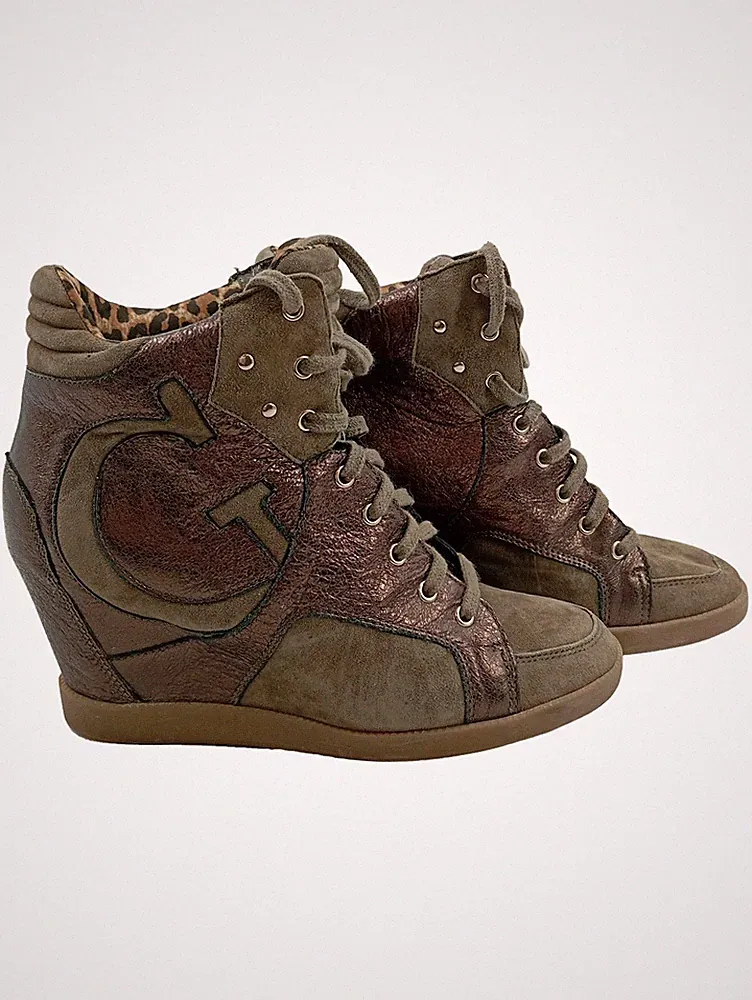 GUESS Sneaker High Keilabsatz Leo Futter Metallic Khaki Gr.41