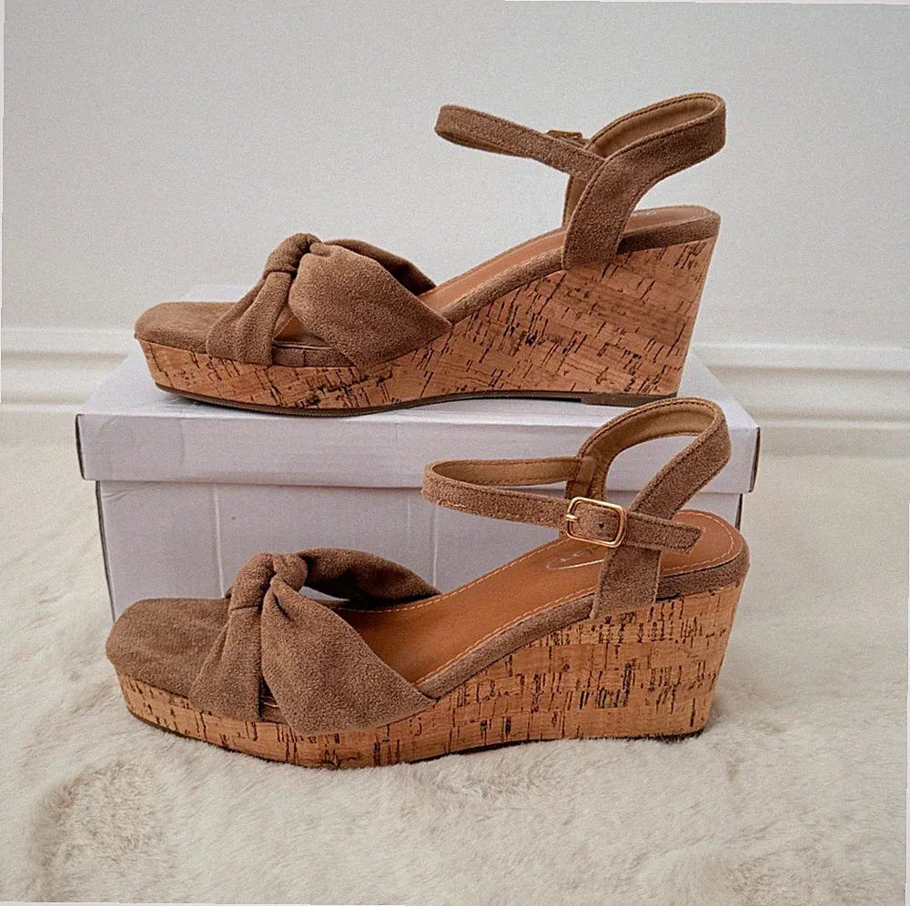 Hellbraune Damen-Sandalen Keilabsatz Knöchelriemen Schleife Knoten Kork Plateau Sommerschuhe 4-7