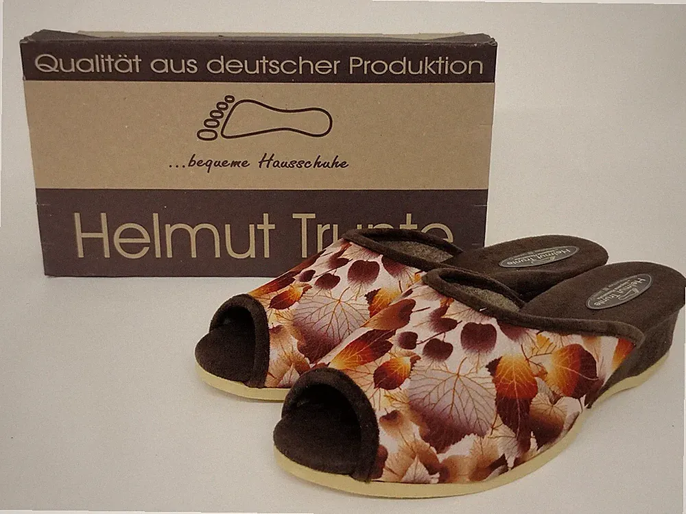 Helmut Trunte Damen Pantoffel, braun-beige, Weite H, Blattmotiv, 3 cm Keilabsatz