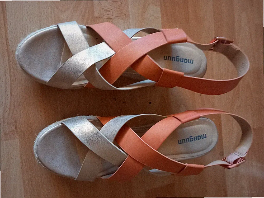 High-Heel Plateau Keilsandalette 42, gold/orange von manguun