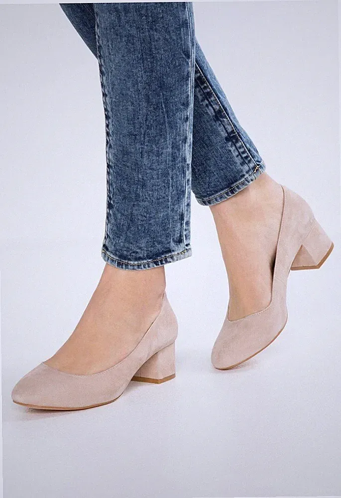 High Heels Gr. 39 Leder Nude Pumps Keilabsatz Blockabsatz Spitze Schuhe Piere