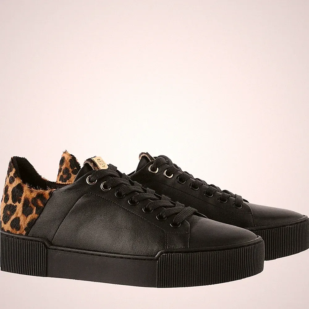 Högl Blade Damen Schwarze Leder Keilabsatz Sneaker Freizeit 8103606-0111