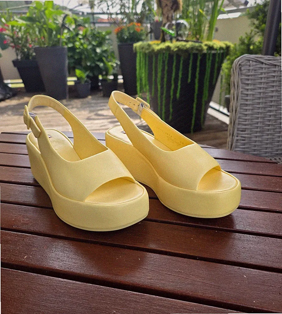 Högl Damen Loulou Sandale mit Keilabsatz Gr. 40