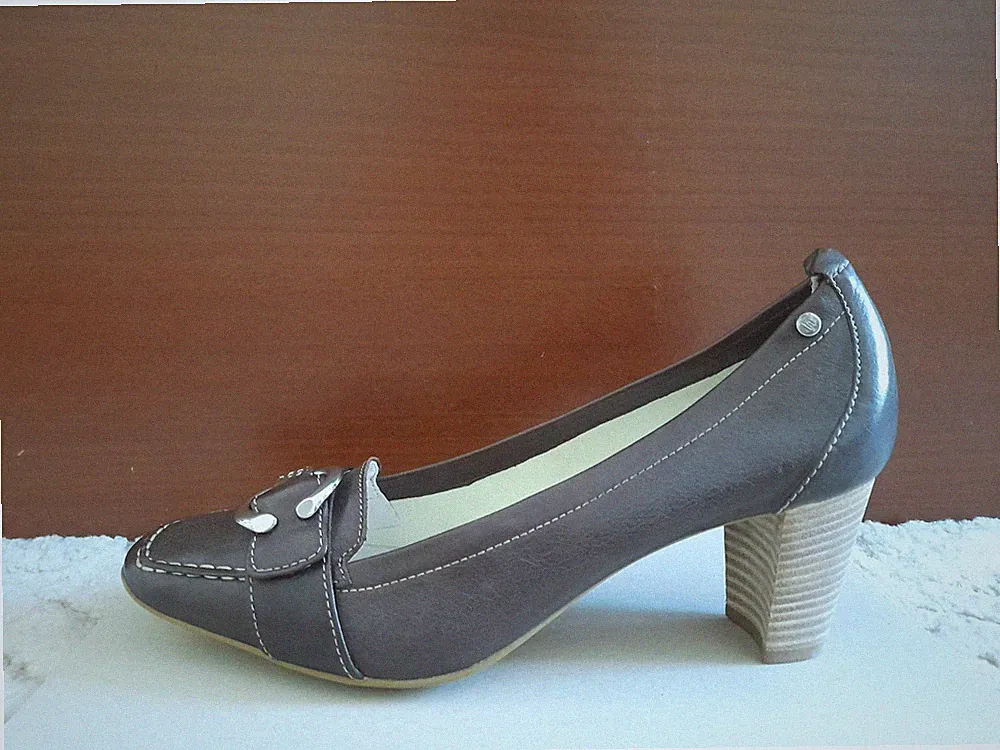 Högl Schuhe Pumps Damen Gr. 39 schwarz UK 6 kaum getragen hübsch elegant