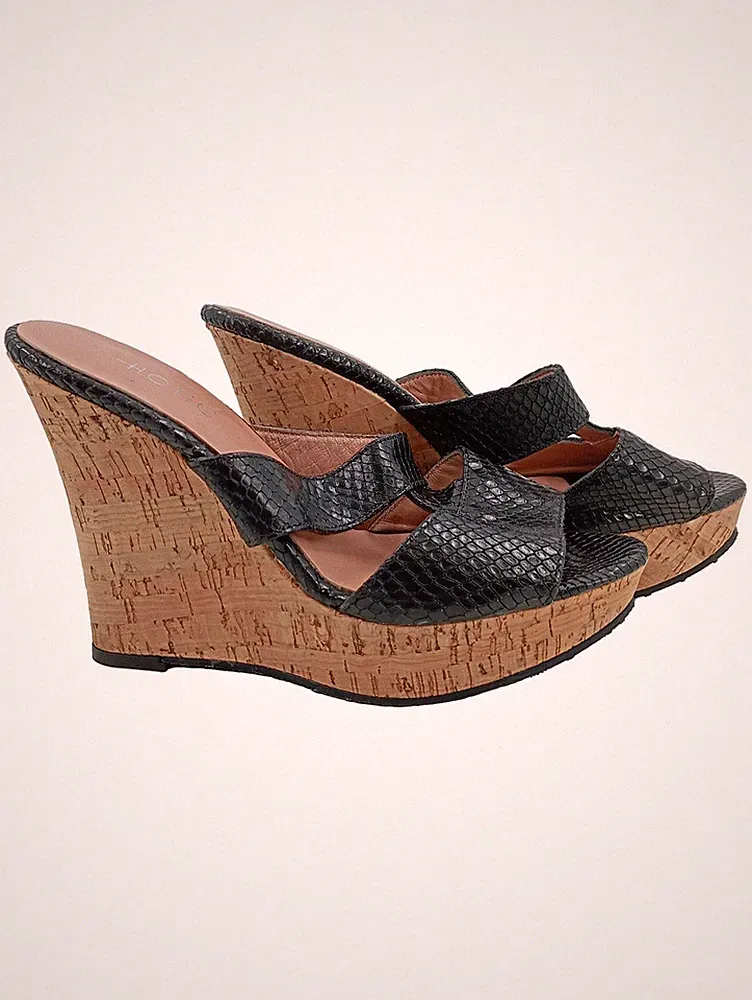 Hotiç Damen Pantoletten Keilabsatz Sandalen Schwarz Gr. 38 Schlangenoptik