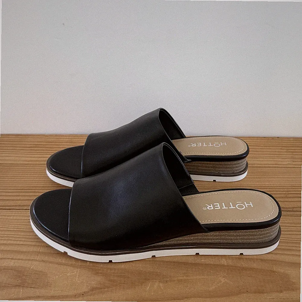 Hotter Sandalen Kos Größe 6 schwarz Leder Pantoletten Pantoletten niedriger Keilabsatz Holzabsatz Damen