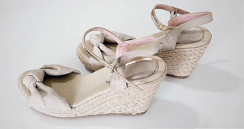 Hübsche Sandalen mit Keilabsatz Bastsohle für Mädchen Damen Gr.36