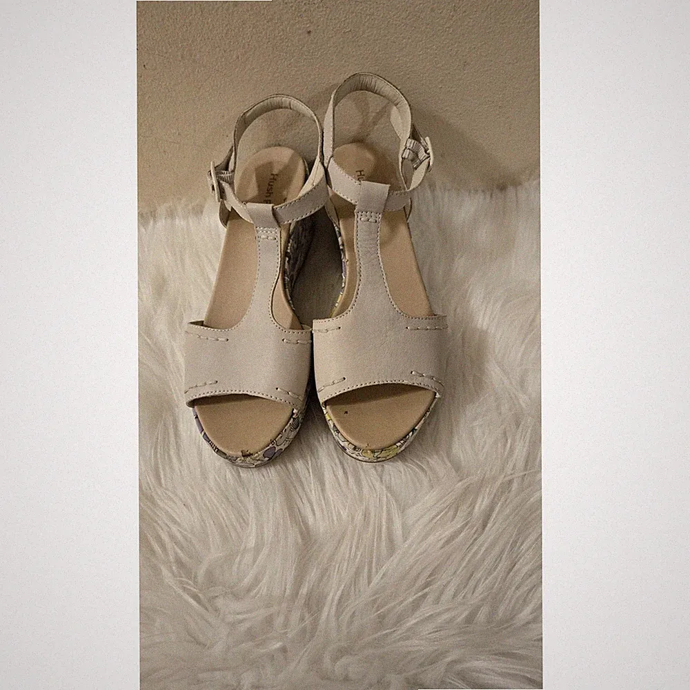 Hush Puppies Wedge Sandals Women's Floral Heels Platform Shoes Strap Beige US 7