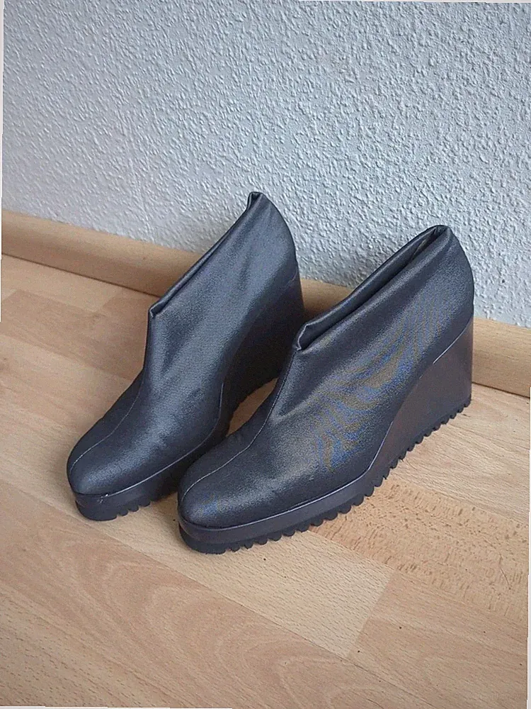 Immagini Damen Pumps Keilabsatz grau glänzend Größe 36 1/2 36,5