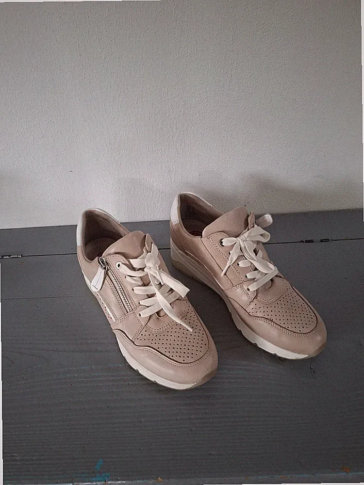 JANA Relax Fit Damen SNEAKER Gr.39 Beige Rosé Weiß Keilabsatz 5cm Top Zustand