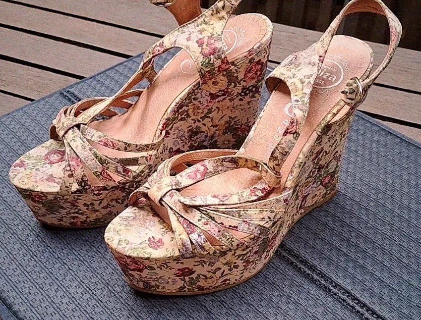 Jeffrey Campbell Handmade Ibiza Last 37 Keilabsatz Sandalen