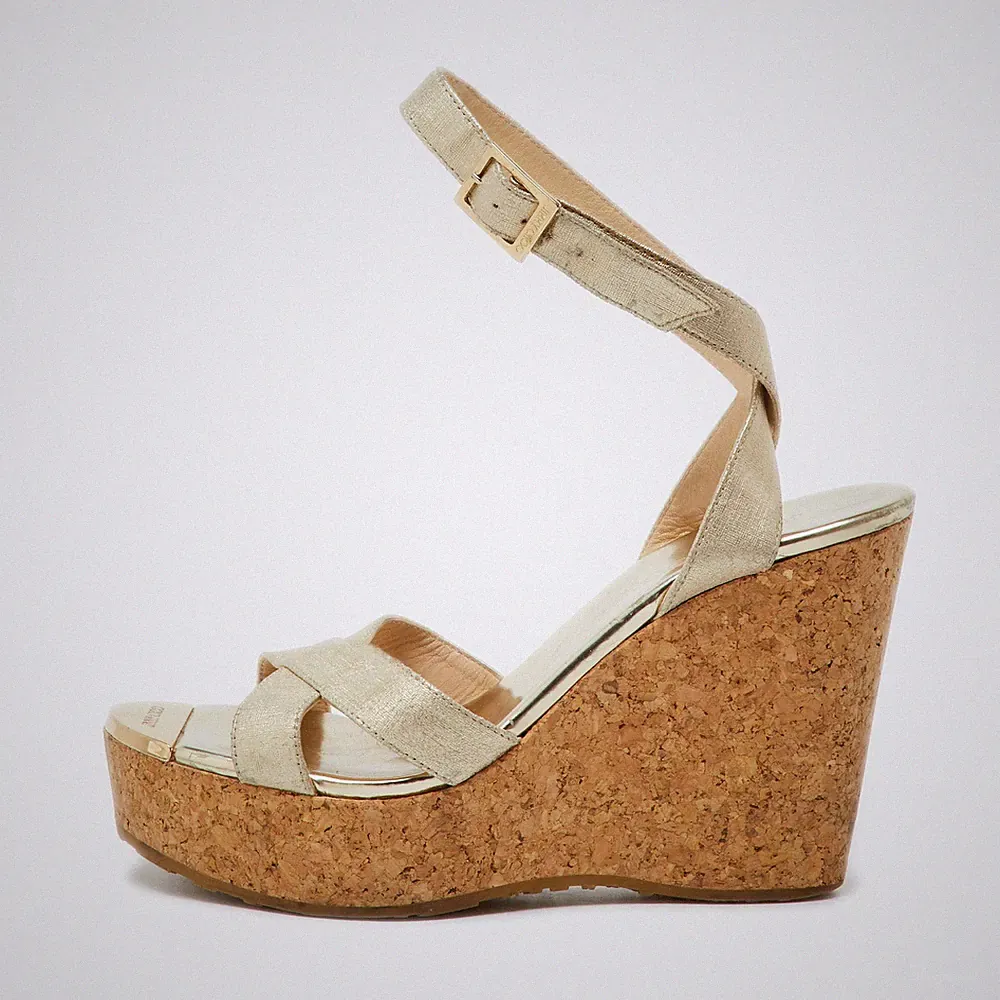 Jimmy Choo Gold beschichteter Stoff Kork Plateau Keilabsatz Sandalen Größe 36