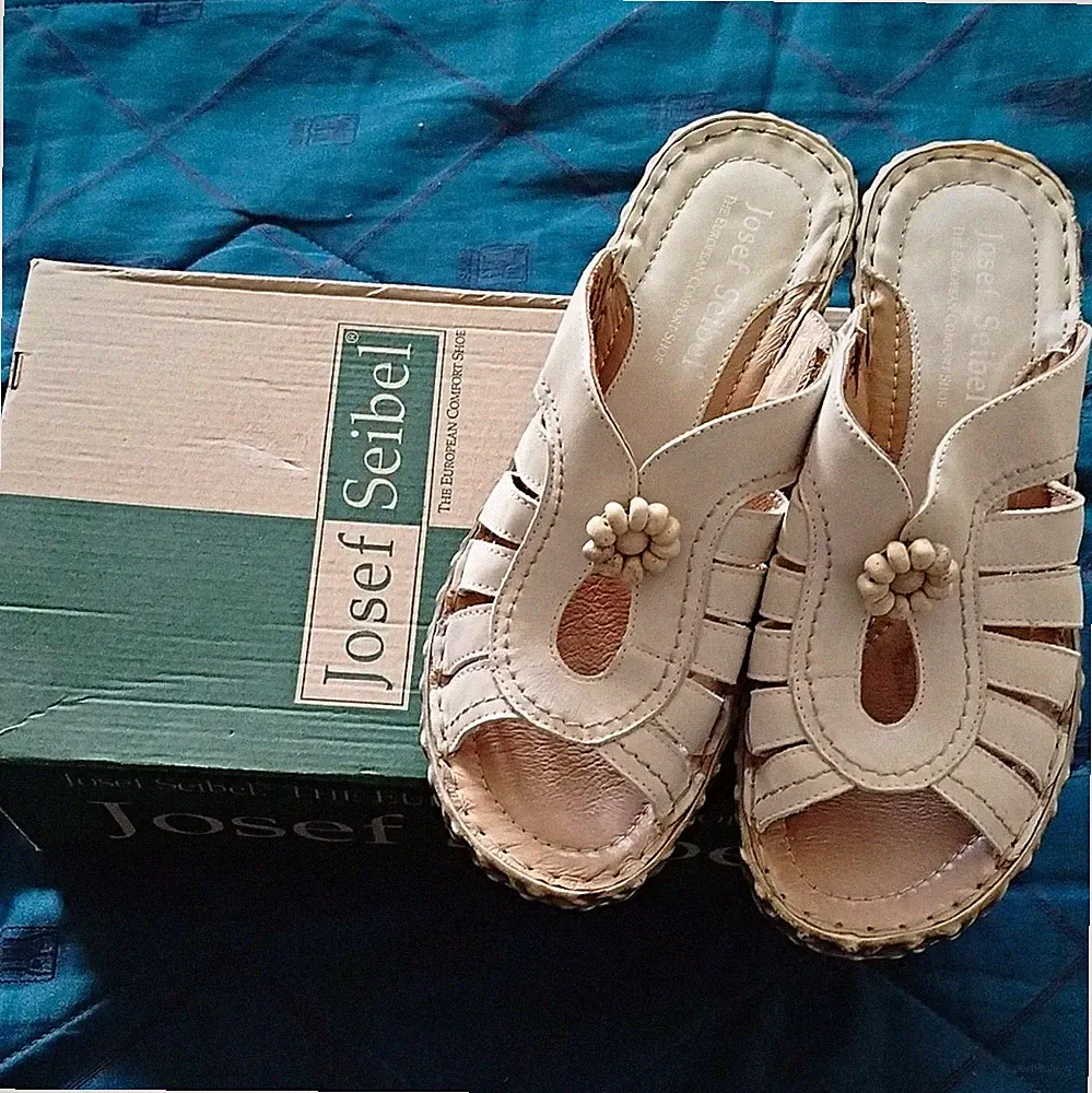 Josef Seibel Dandy Damen Sandalen Pantoletten Weiß Leder EU 40 G Keilabsatz
