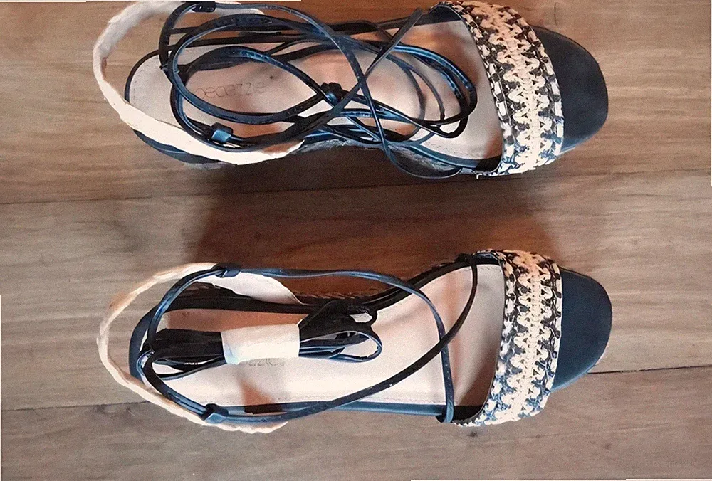 justfab Damen Sandalen Riemchen Keilabsatz geflochten Schwarz/Beige Gr. 37