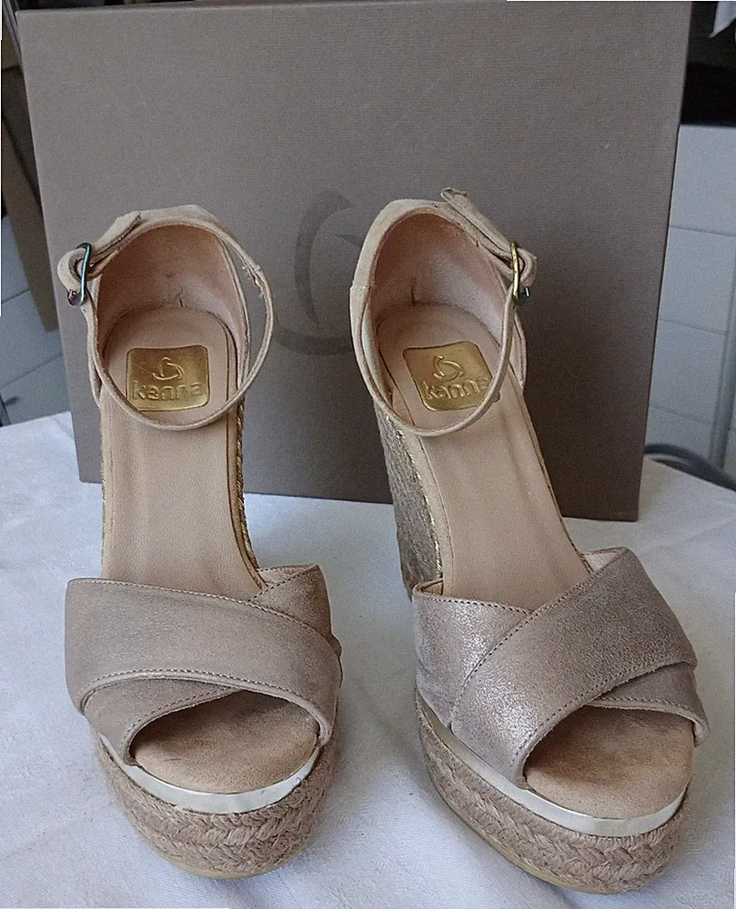 Kanna High Heel Sandalette Wedges Leder Taupe Gold Gr 36 *sehr guter Zustand*