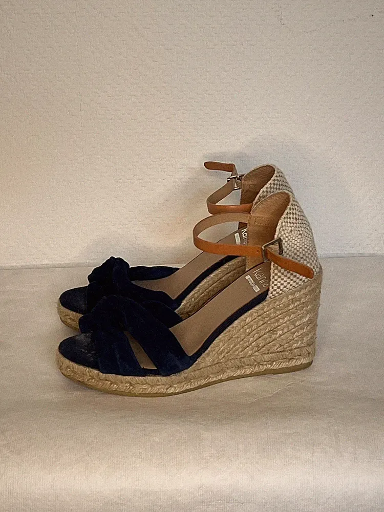 KANNA Sandale mit Keilabsatz Plateau Wedges DG 37