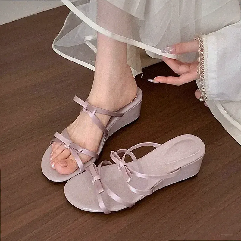 Keilabsatz mittelhoher Absatz 3-5 cm Hausschuhe Damen PU-Obermaterial rutschfeste Gummisohle Freizeit Outdoor