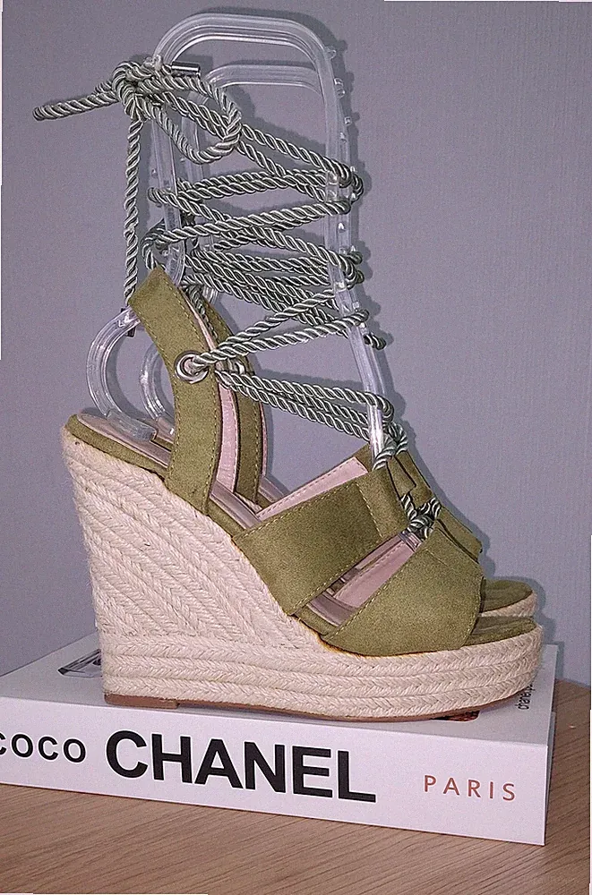 Keilabsatz Sandalette "Sahina"