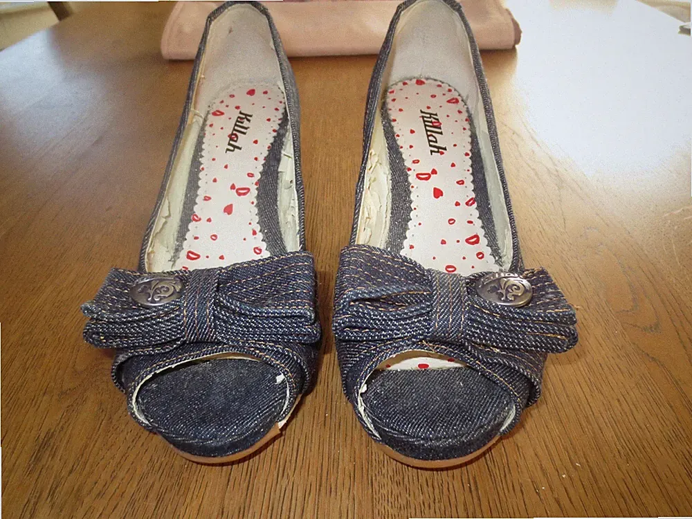 Killah Keilabsatz Open Toe Jeanspumps mit stylischer Schleife vorne 36
