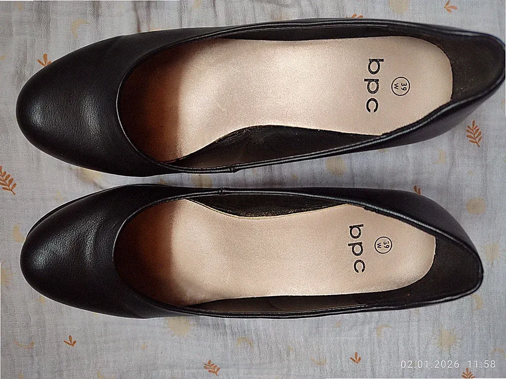 Klassische Pumps Pömps schwarz bpc bonPrix Gr. 39