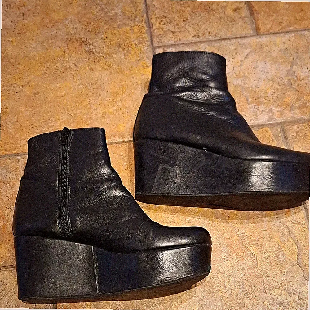 KMB Damen Stiefeletten Schwarz EU 38 Leder Plateau Keilabsatz Reißverschluss