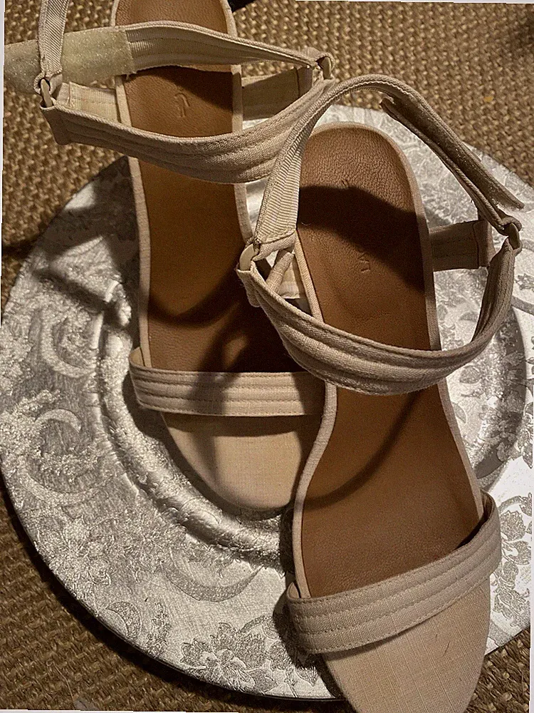 Lacoste Sandalen mit Keilabsatz