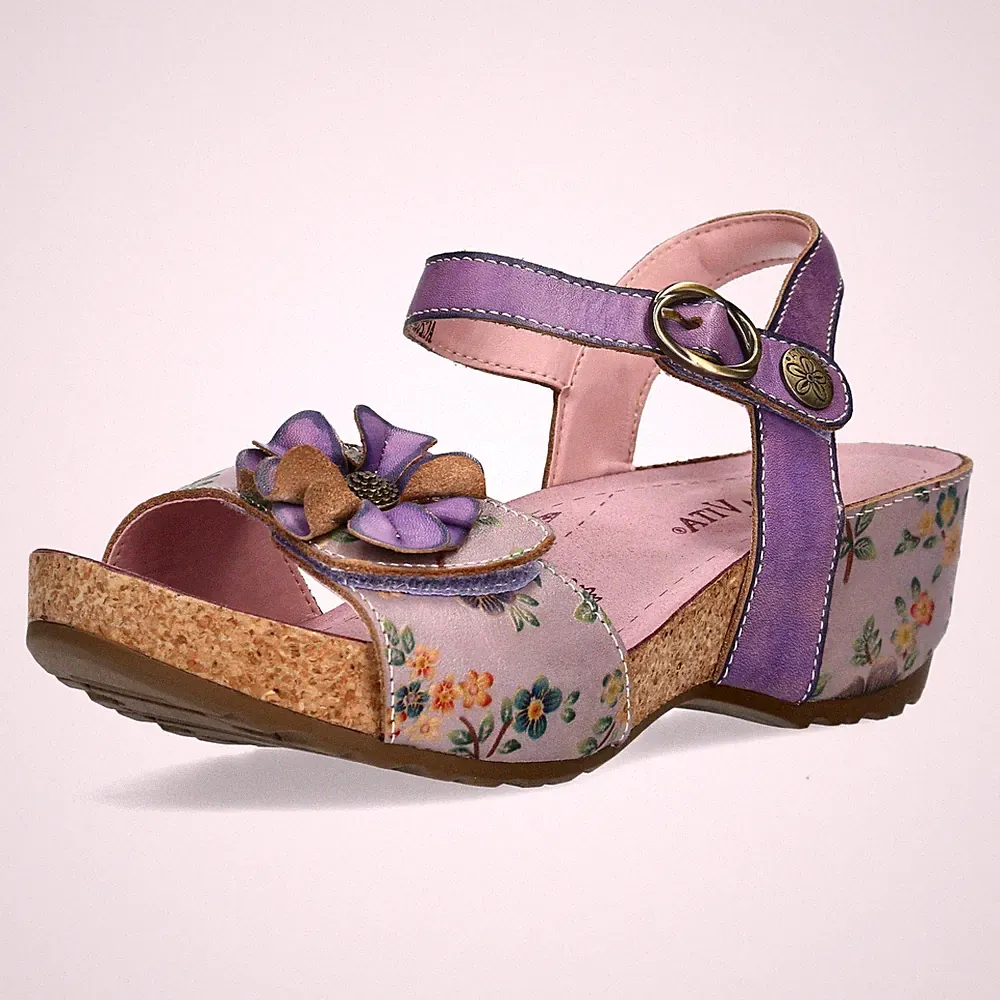 Laura Vita Damen Sandalette mit Blumenmuster und Keilabsatz Daphneo 07