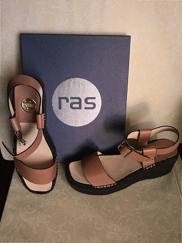 Leder Keilsandalen RAS Woman, Farbe braun, IT 39 US 8 UK 6 Ledersandalen