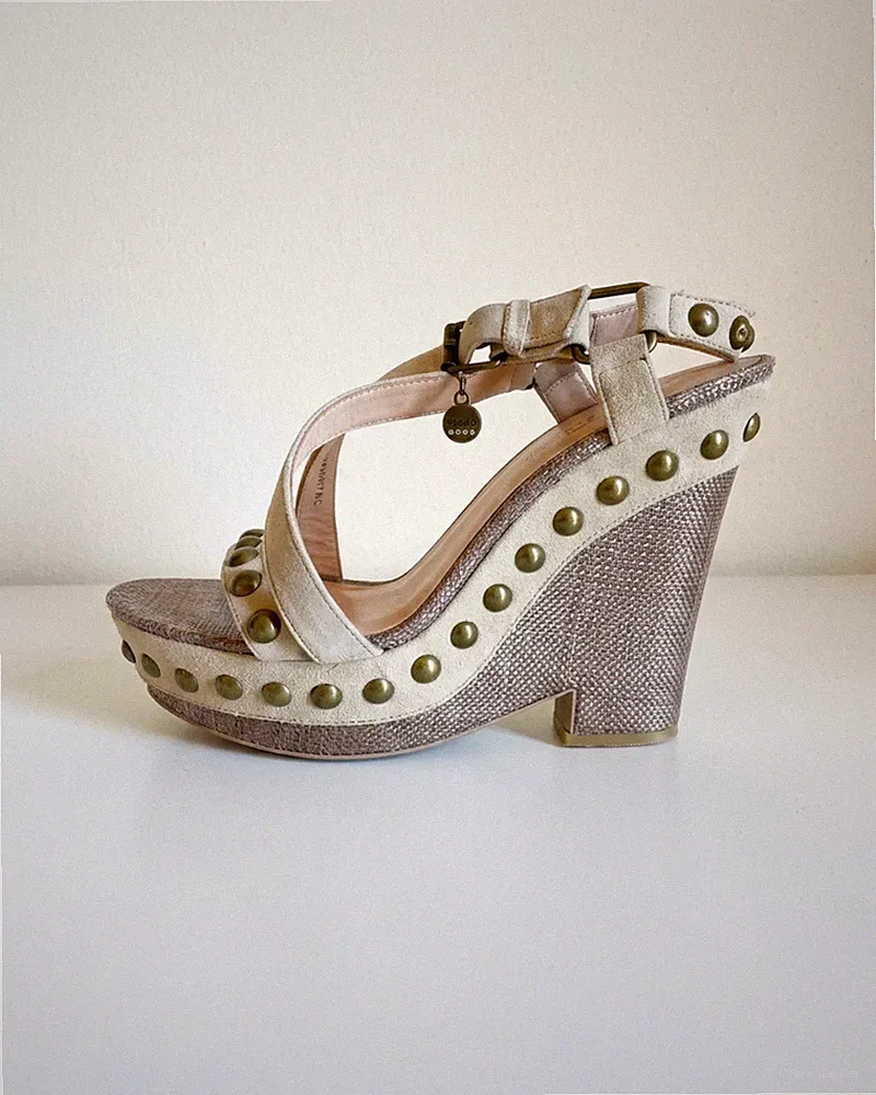 Liu Jo Damen Sandalen Keilabsatz Wildleder Nieten Plateau Kordel Nude Gr. 38 gebraucht
