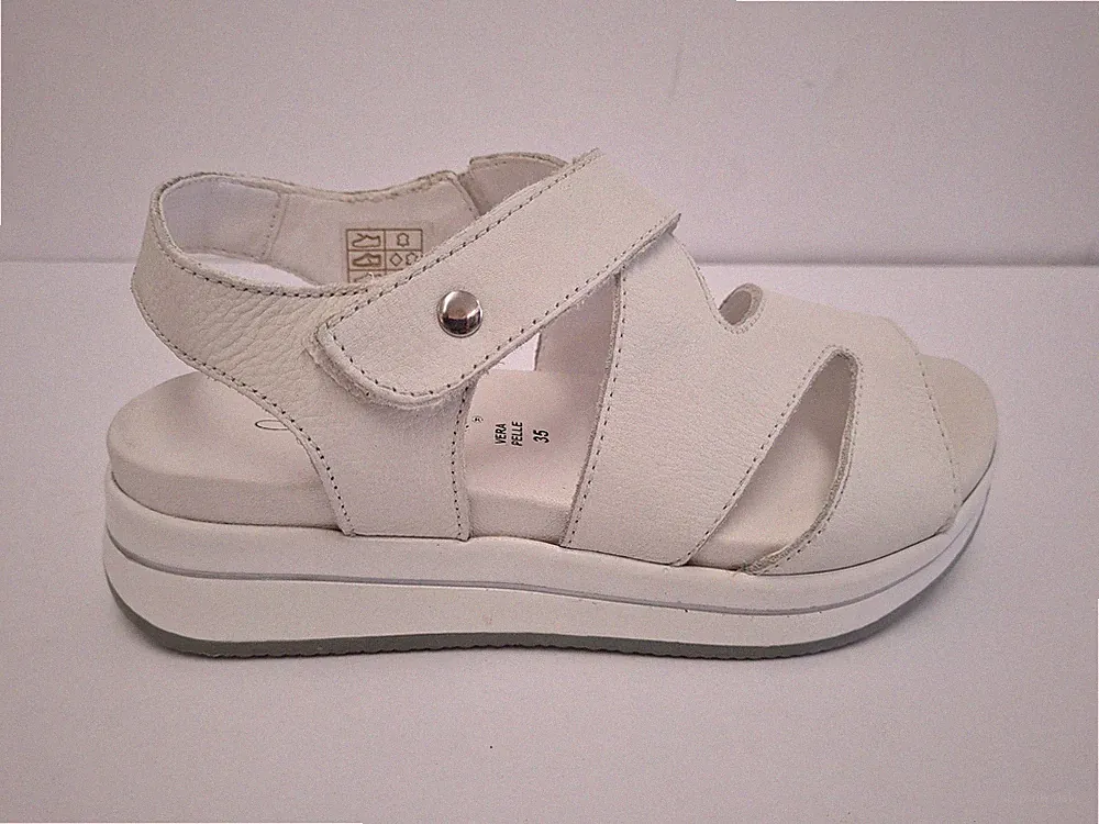 Luxus Damen Leder Sandalen mit Keilabsatz, Riemchen und Gummizug Bea - BIA (Weiß)